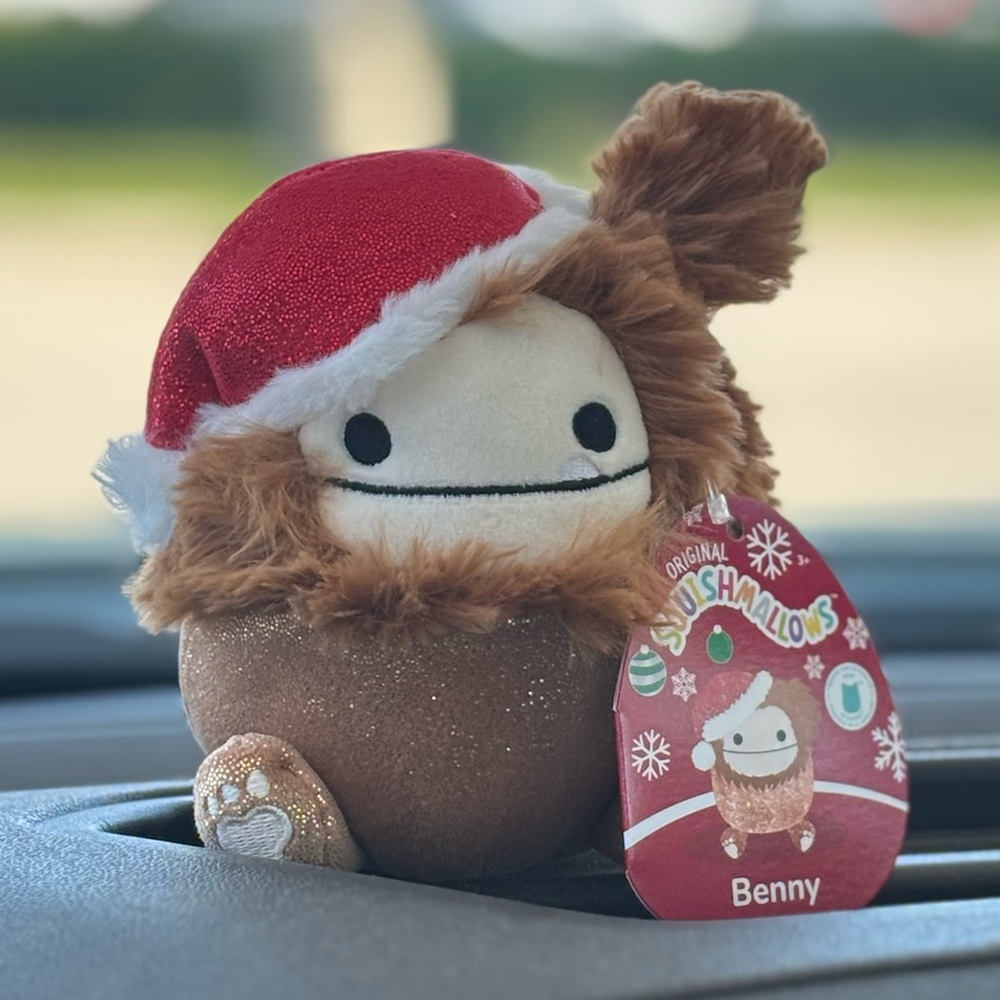Benny 5” X-Mas Bigfoot FTM Holiday Mystery Squishmallows Plush